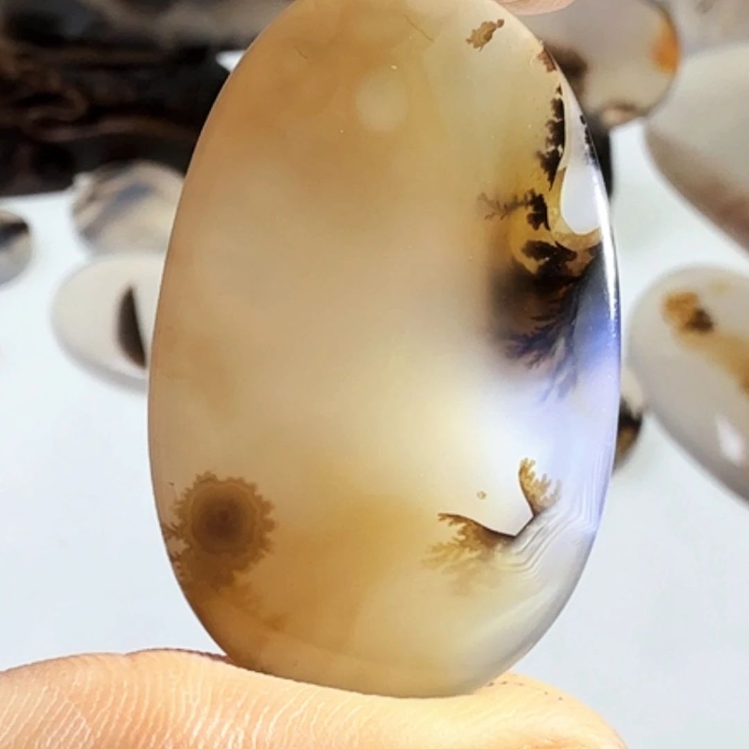 玛瑙/玉髓未镶嵌珠宝半成品