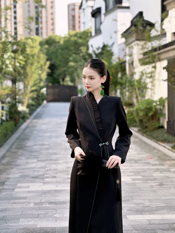 绿意江南-修身外套