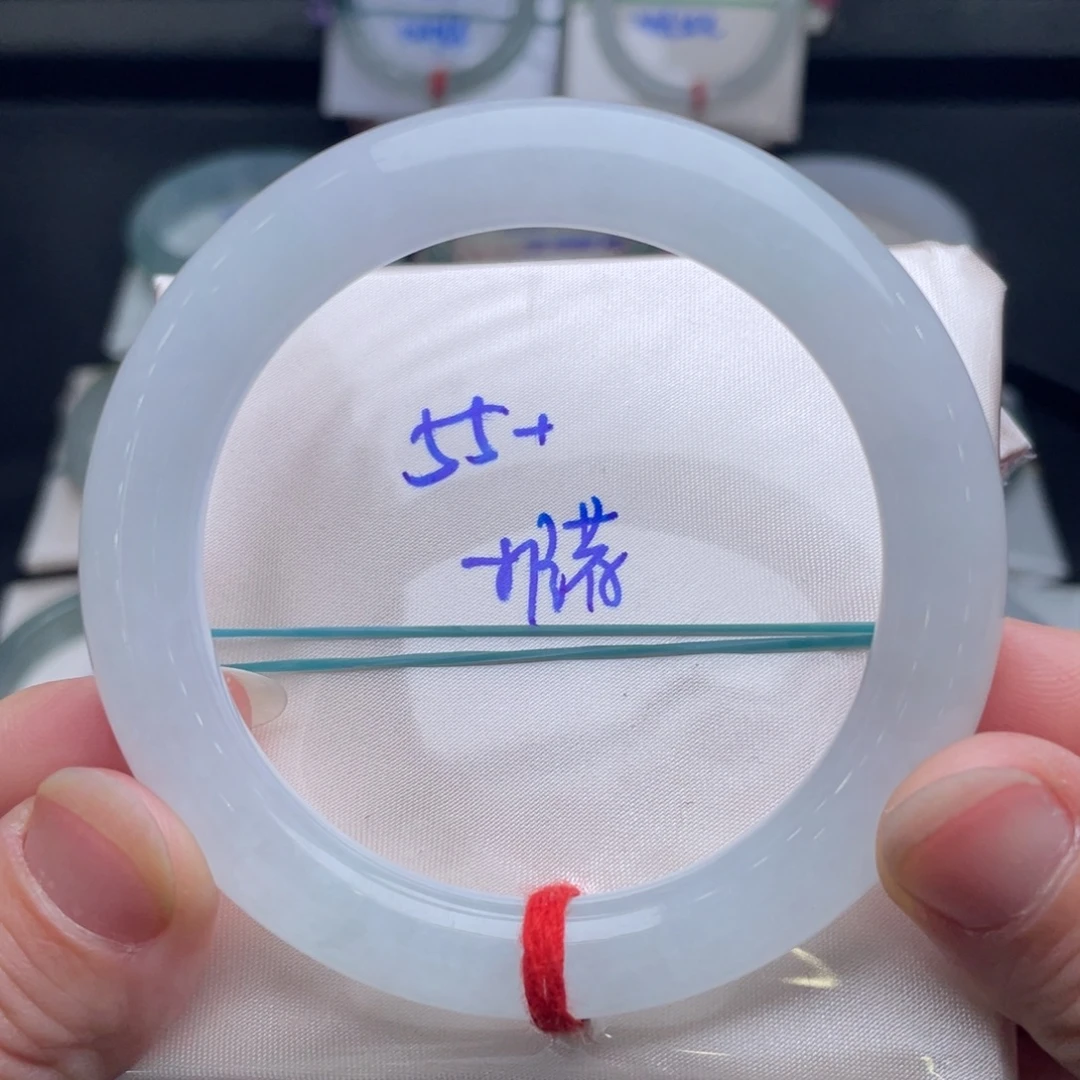 翡翠未镶嵌手镯翡翠手镯3