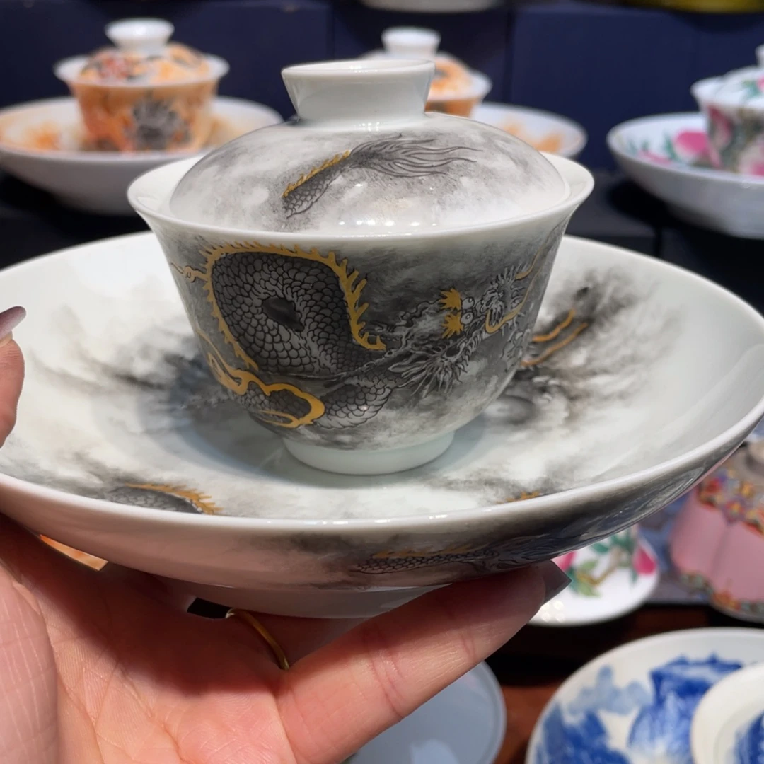 小*弟景德镇景德镇陶瓷学院美术