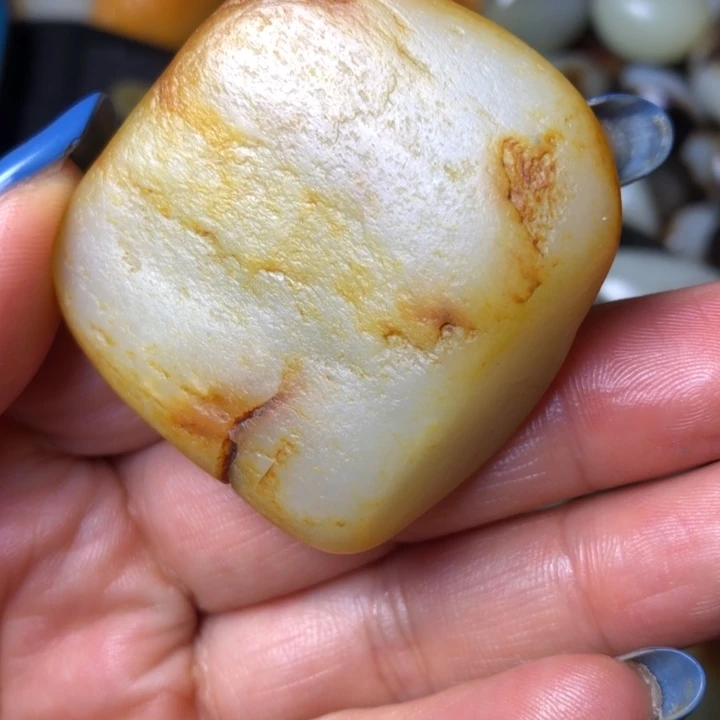 和田玉未镶嵌珠宝奇石