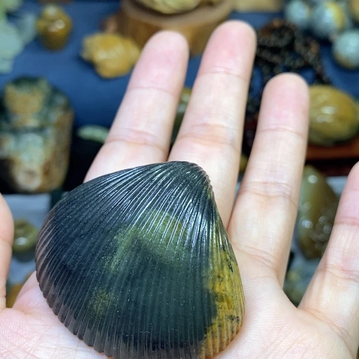 岫岩河磨玉（透闪石质玉）把件未镶嵌