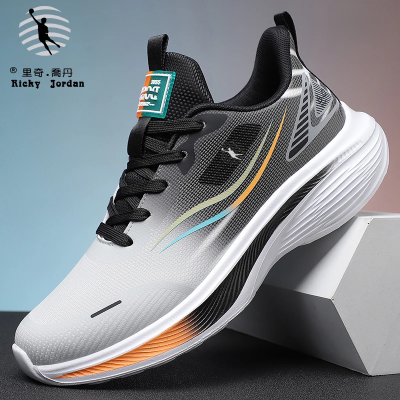 里奇乔丹男鞋秋冬新款男士休闲百搭皮面轻便加绒减震跑步鞋运动鞋