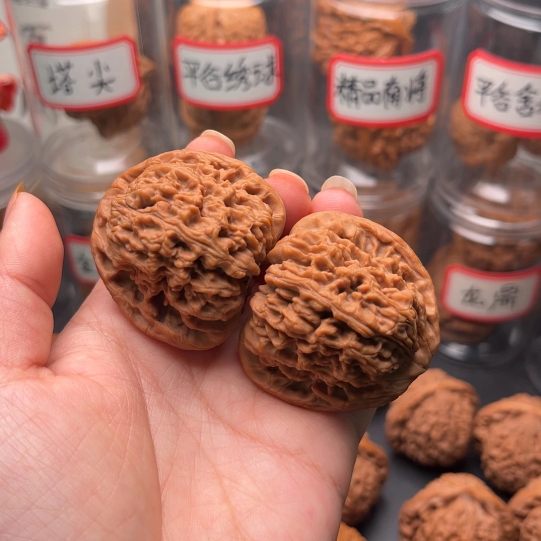 把件文玩核桃44老树南疆石全品