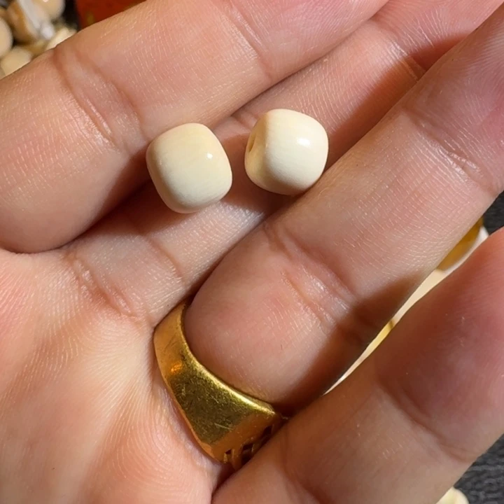 猫***熊菩提根/象牙果吊坠