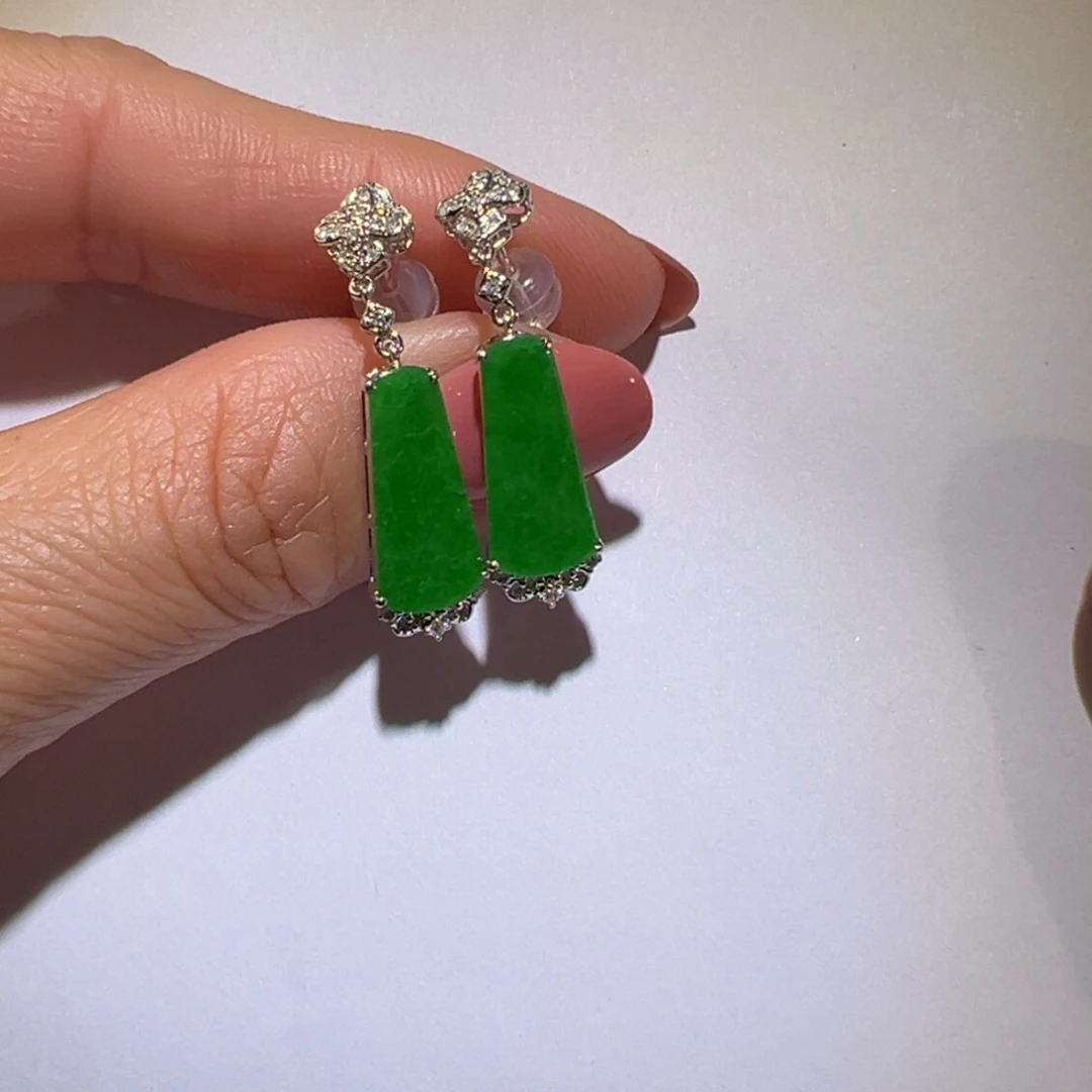 翡翠颈饰18K金镶嵌耳环