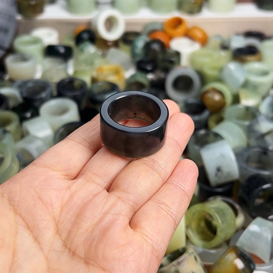 【闪购商品】未镶嵌蛇纹石玉戒指