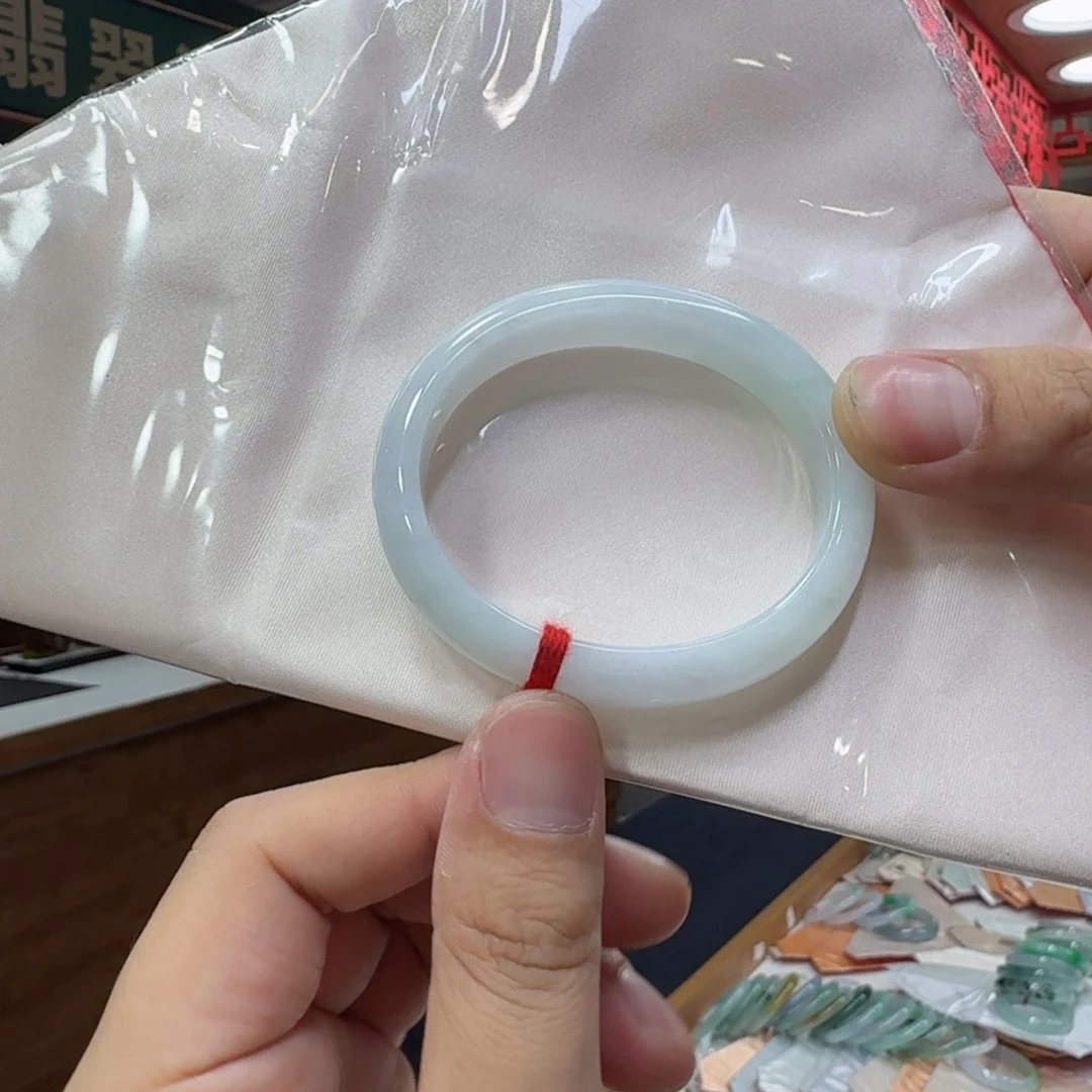 翡翠手镯未镶嵌买断