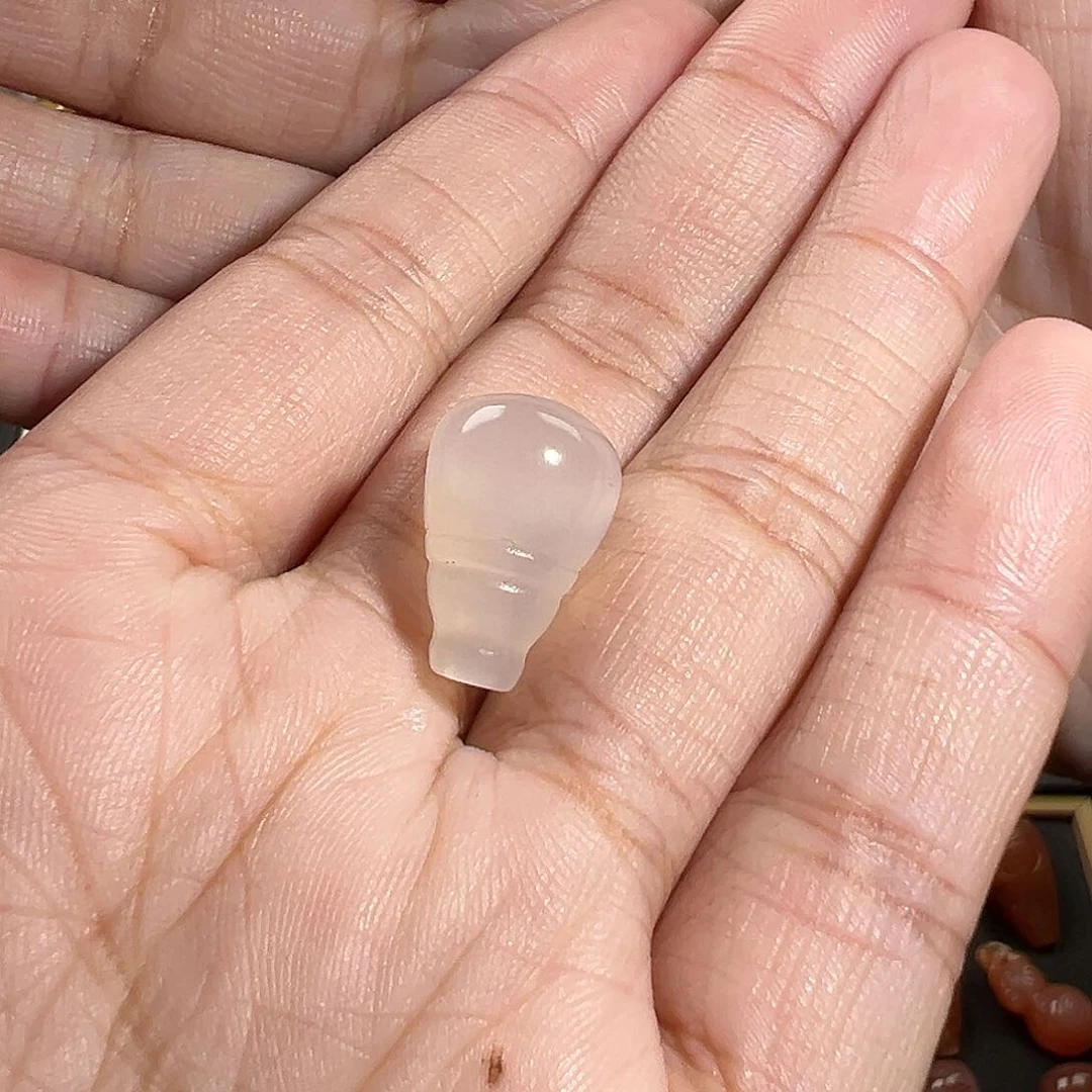 玛瑙/玉髓珠宝奇石未镶嵌✎****王川料荔枝冻三通