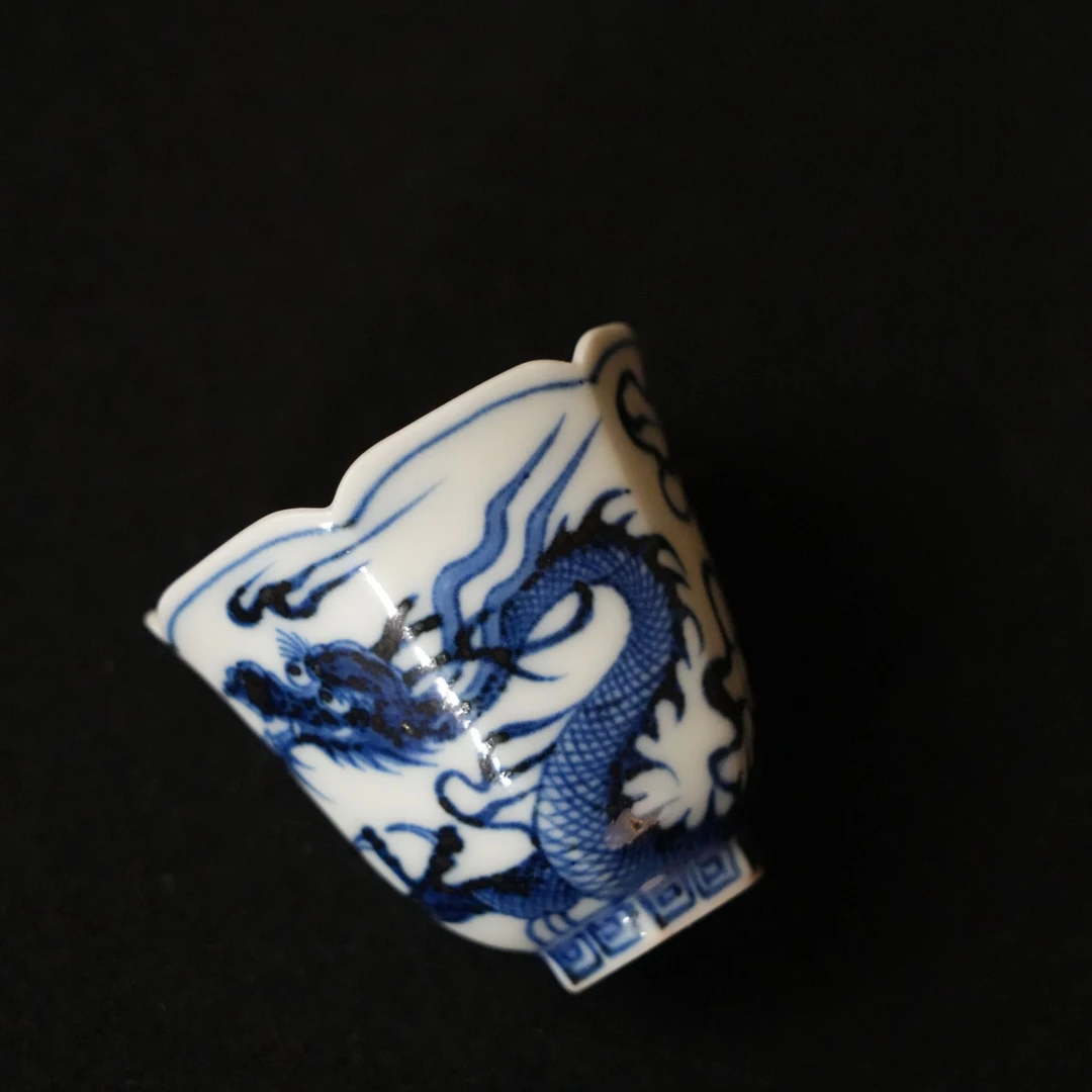 【雲梦】畅怀堂-青花龙纹六方岩茶杯