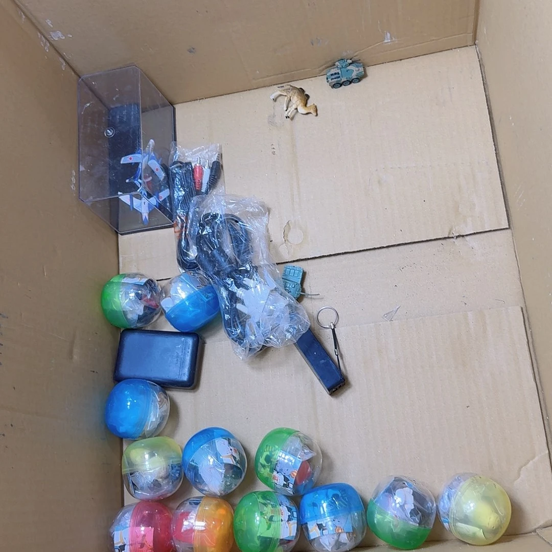 苦**舟中古商品，瑕疵品，不保好坏。813