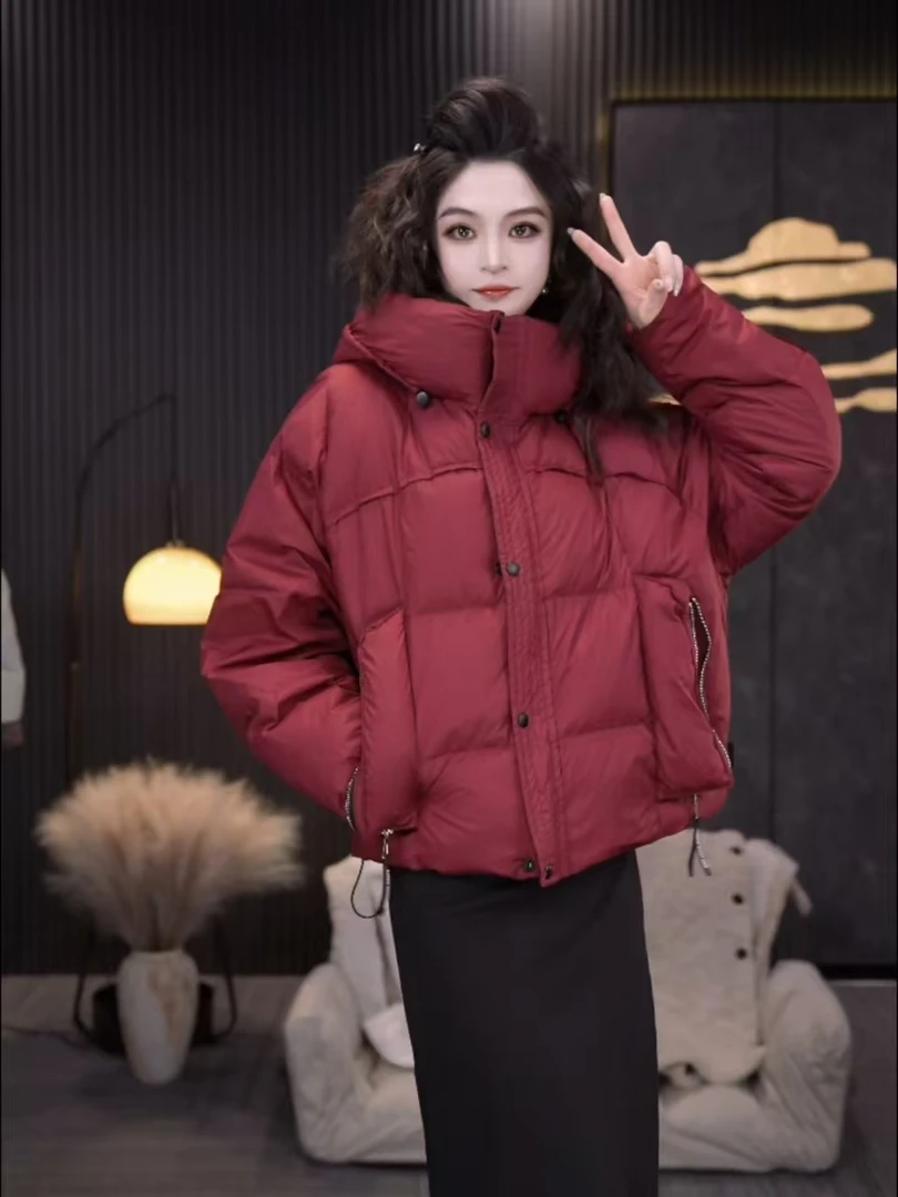 8870款极寒保暖系列泡芙羽绒服女短款连帽保暖外套潮