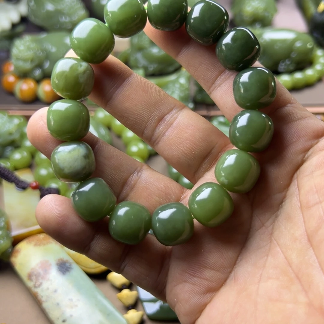 岫岩河磨玉（透闪石质玉）未镶嵌挂件