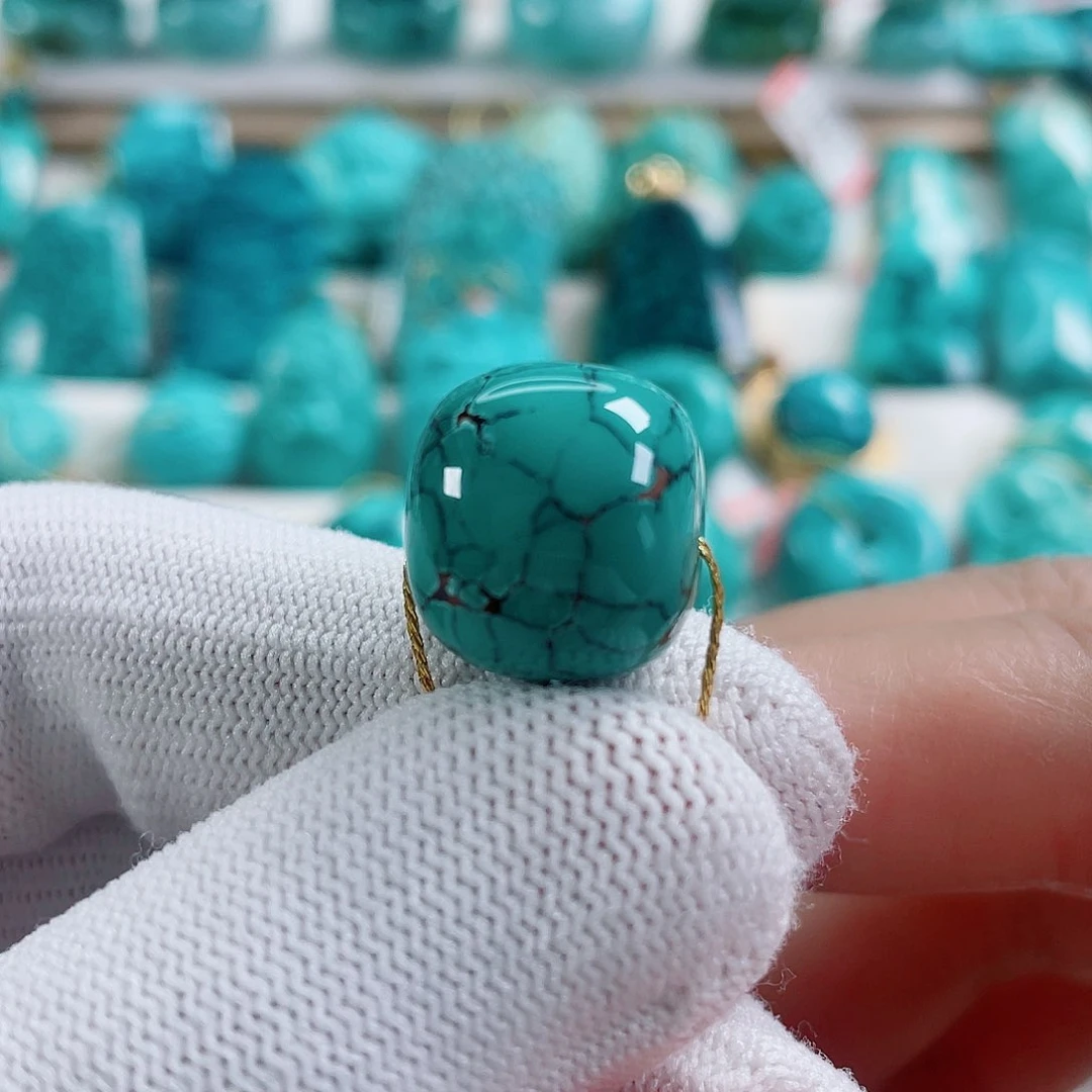 绿松石未镶嵌颈饰直径16