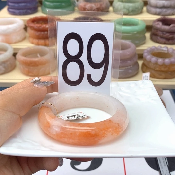 石英质玉未镶嵌手镯