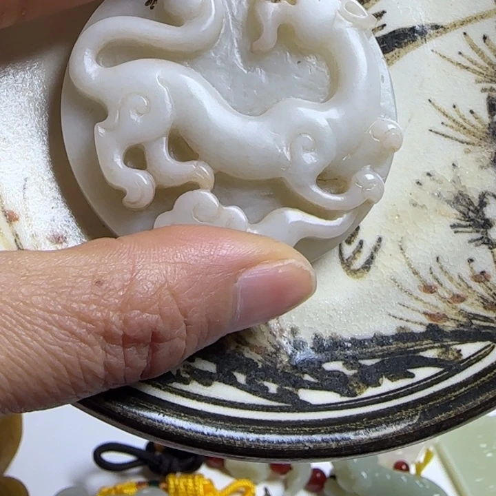 瓷片糊**人新号开播瓷器盘子