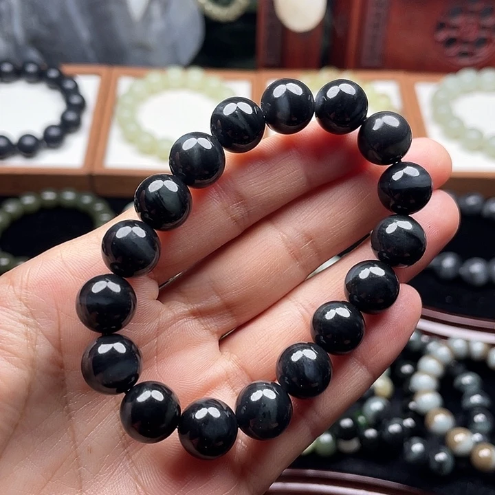 老***杨和田玉未镶嵌手串