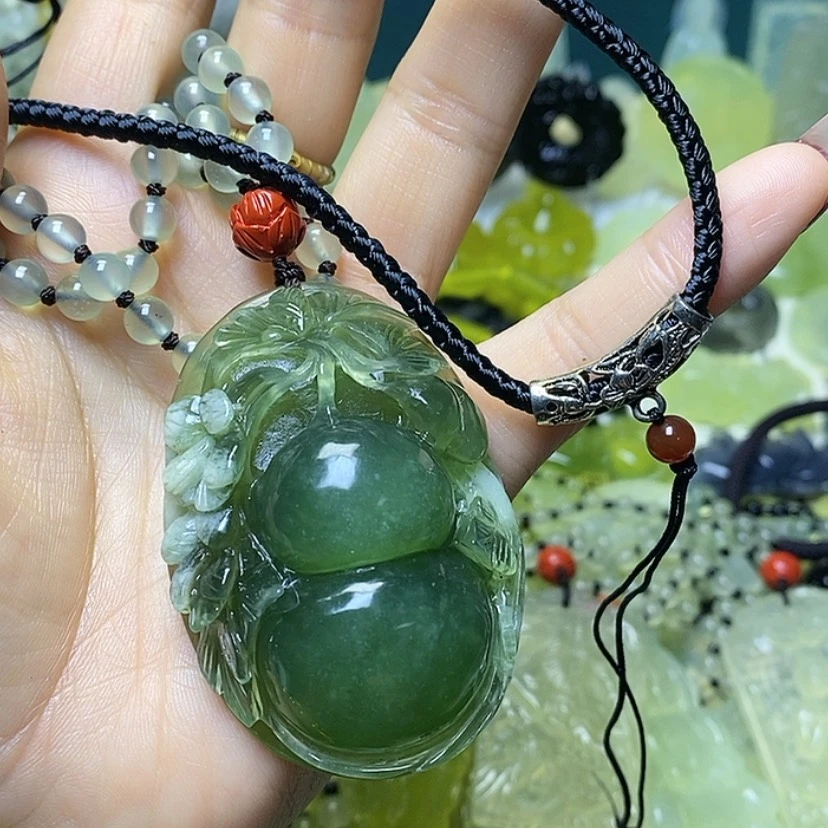 【闪购商品】蛇纹石玉颈饰未镶嵌清**阳