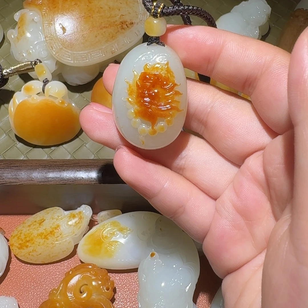 林***竹颈饰未镶嵌和田玉