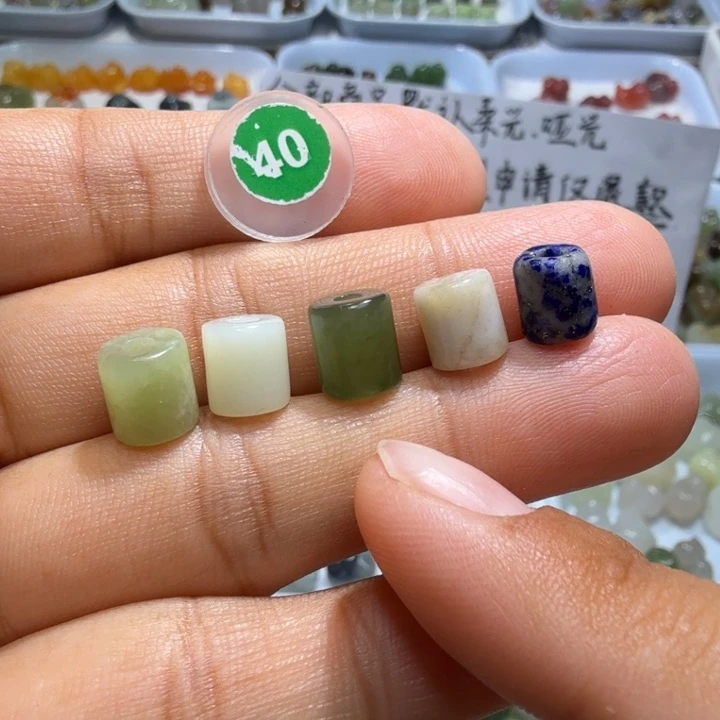 和田玉未镶嵌珠宝奇石