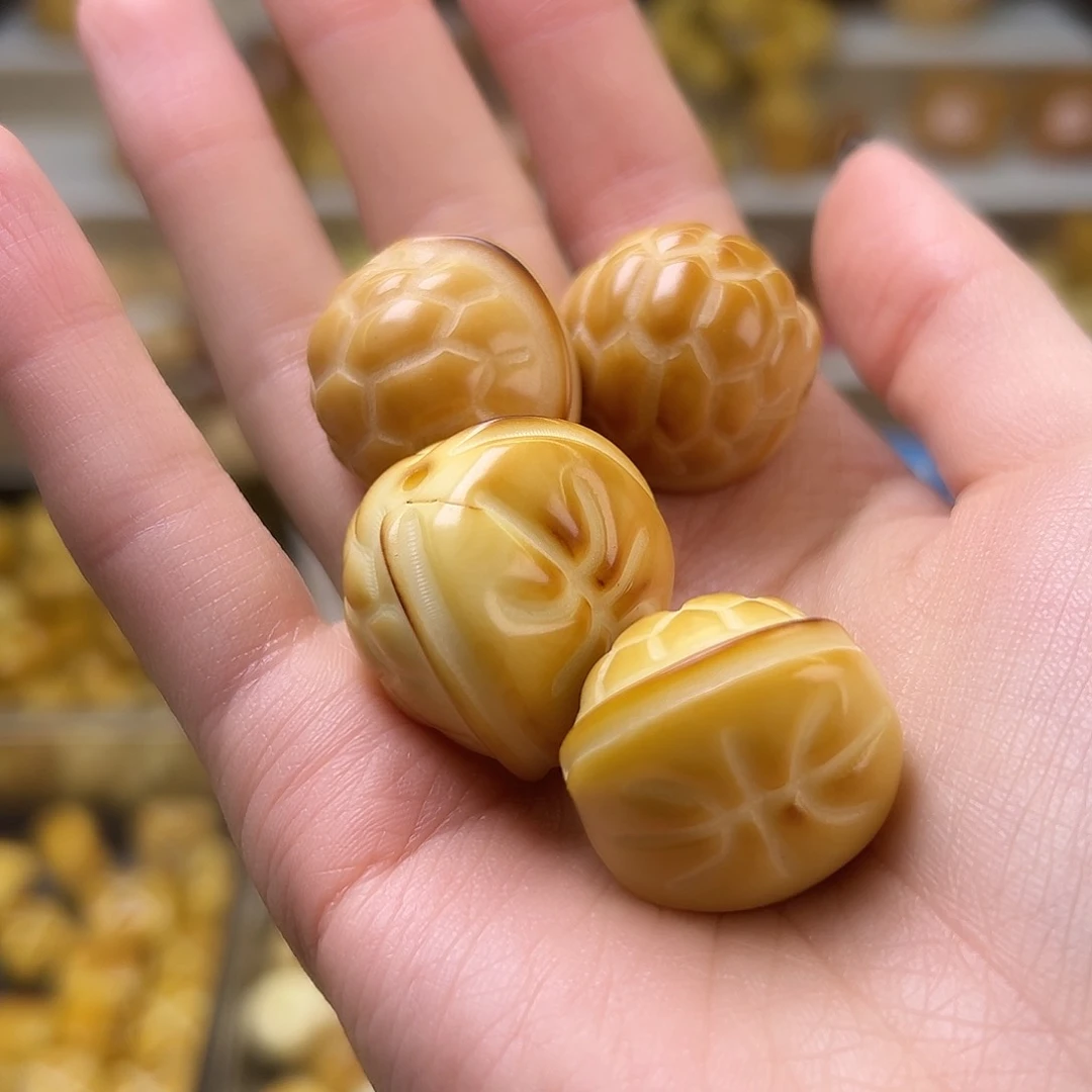 菩提根/象牙果吊坠瑕疵炭烤富甲4颗