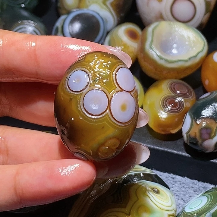 玛瑙/玉髓未镶嵌珠宝奇石16