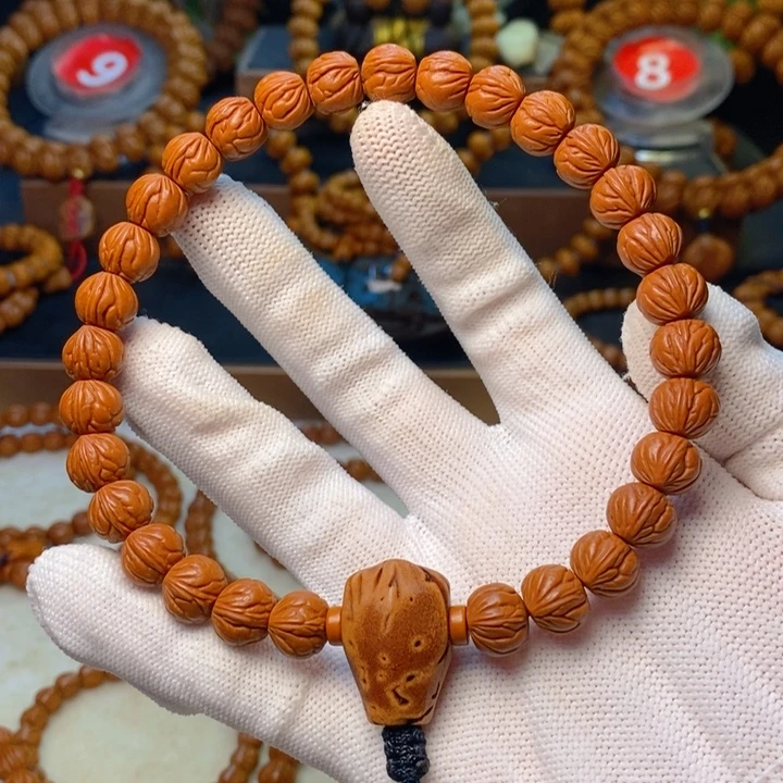 图***腾吊坠桃核秦岭龙纹