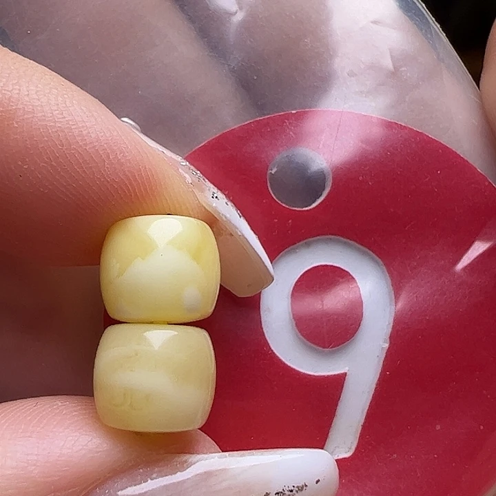 未镶嵌蜜蜡裸石8mm直切