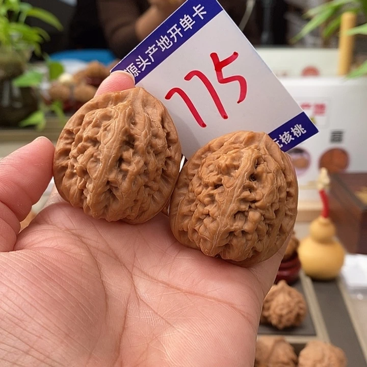 文玩核桃把件42肚红锦鲤775号