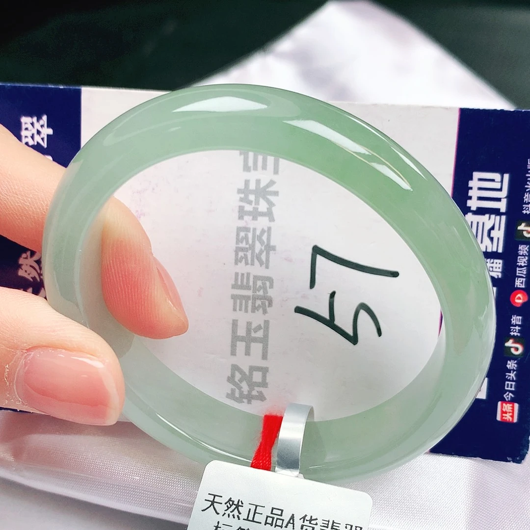 翡翠未镶嵌手镯缅甸天然a货翡翠手镯52贵