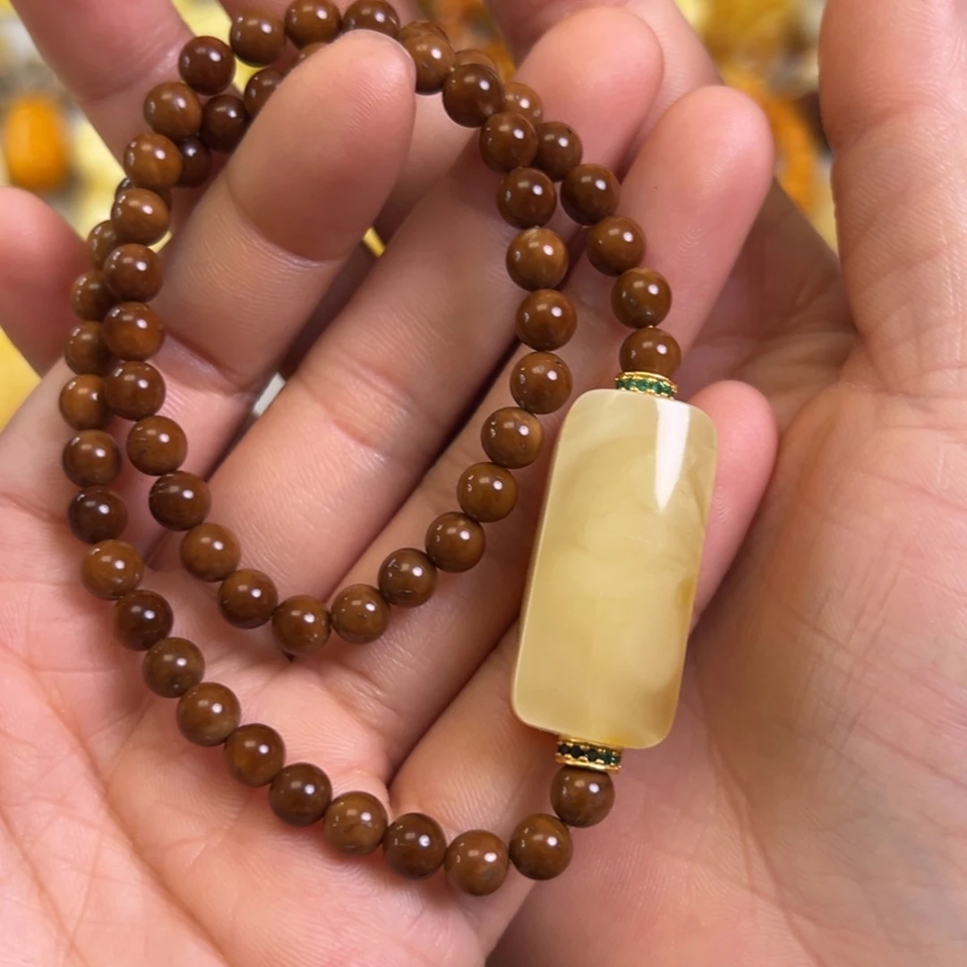 蜜蜡裸石未镶嵌蜜蜡