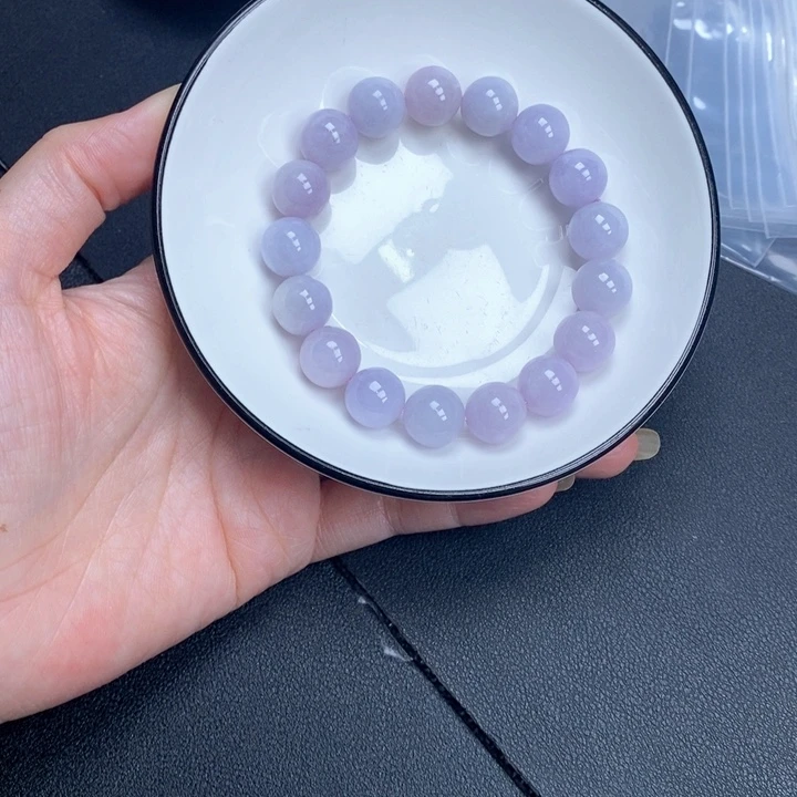用***锦翡翠未镶嵌颈饰翡翠