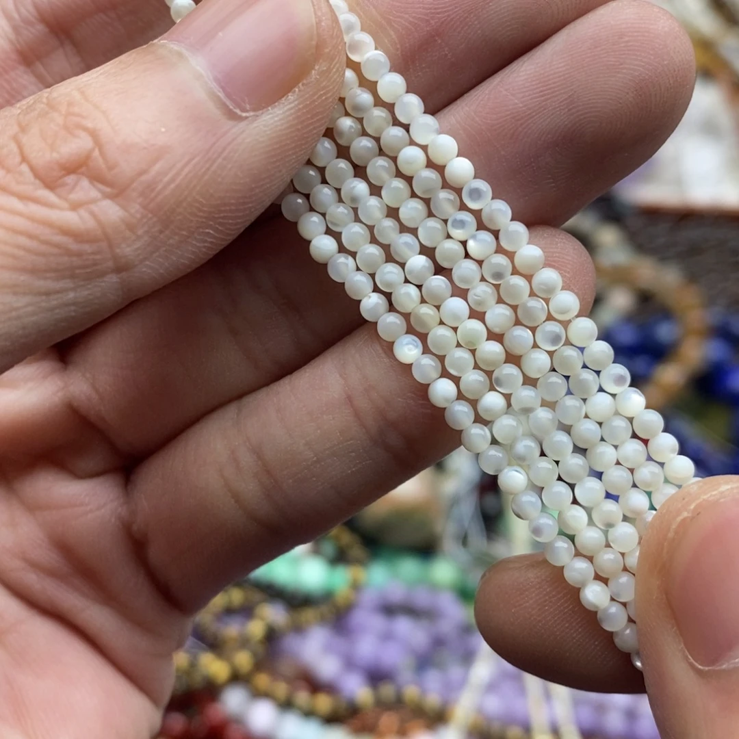 玛瑙/玉髓未镶嵌珠宝半成品一条天然2.5mm白蝶贝圆珠