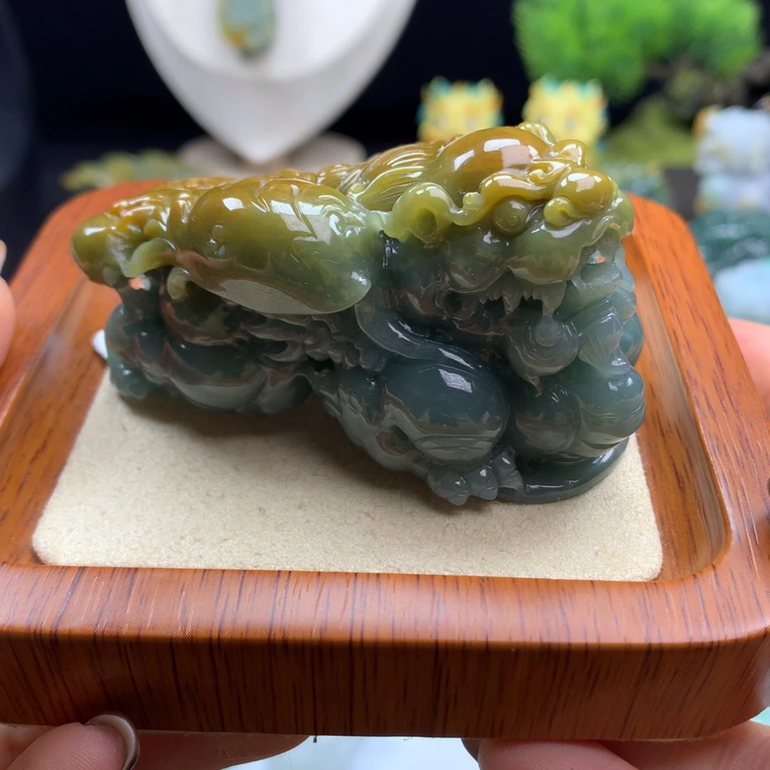 中***光翡翠未镶嵌颈饰56