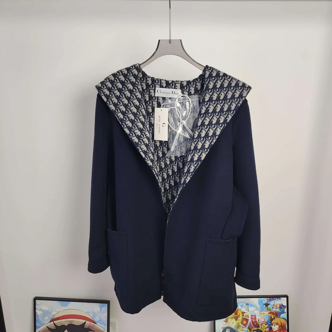 99新 DIOR/迪奥 藏蓝色短款浴袍大衣 38码 GM002535