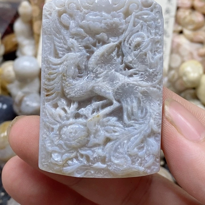 颈饰未镶嵌硅化珊瑚（珊瑚玉）