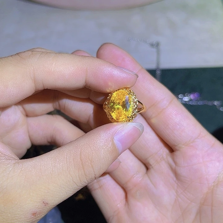 戒指/指环18K金镶嵌钻石