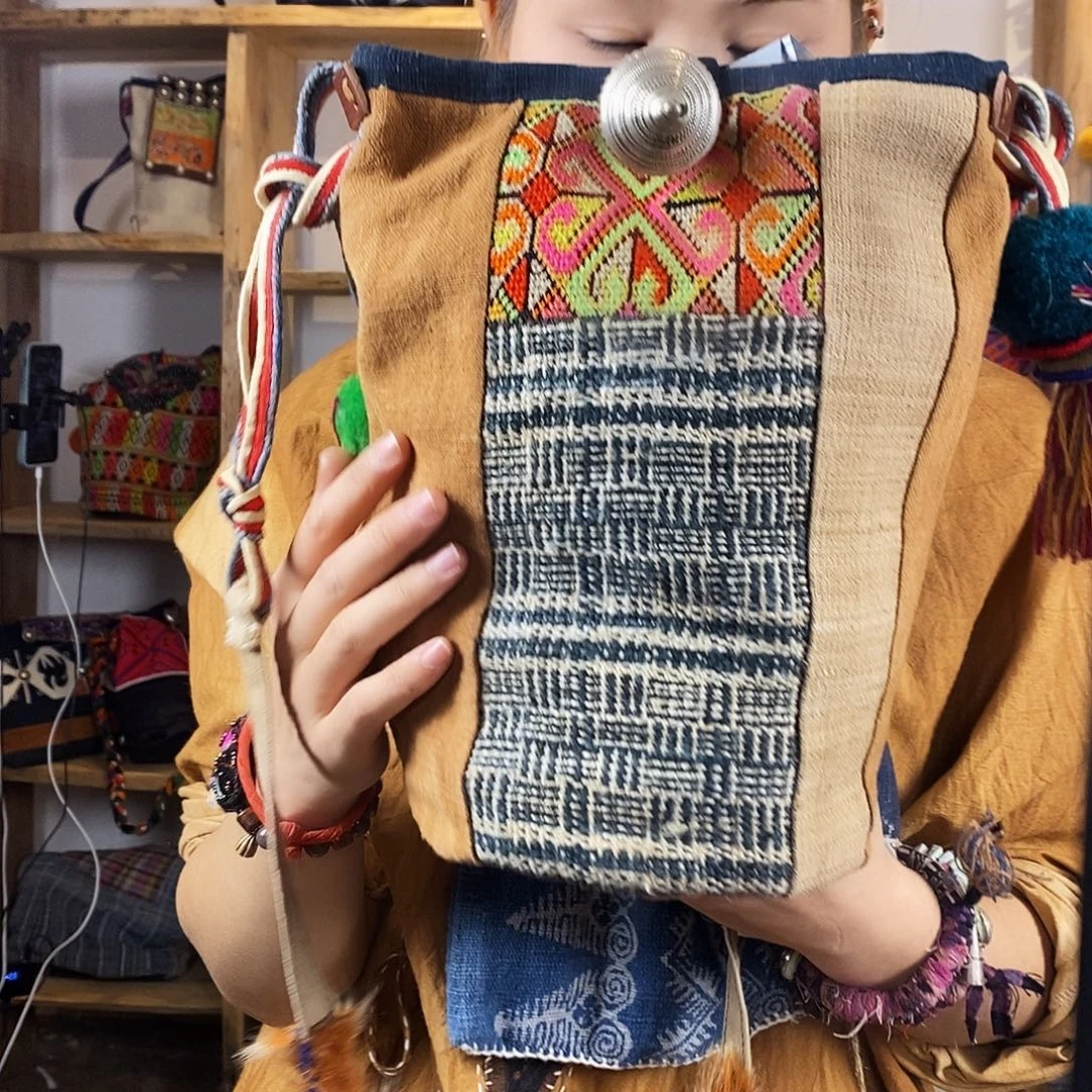织绣手工制作包包