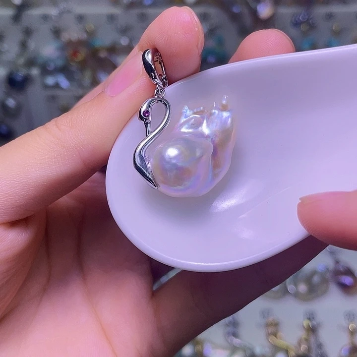 淡水珍珠颈饰合金84