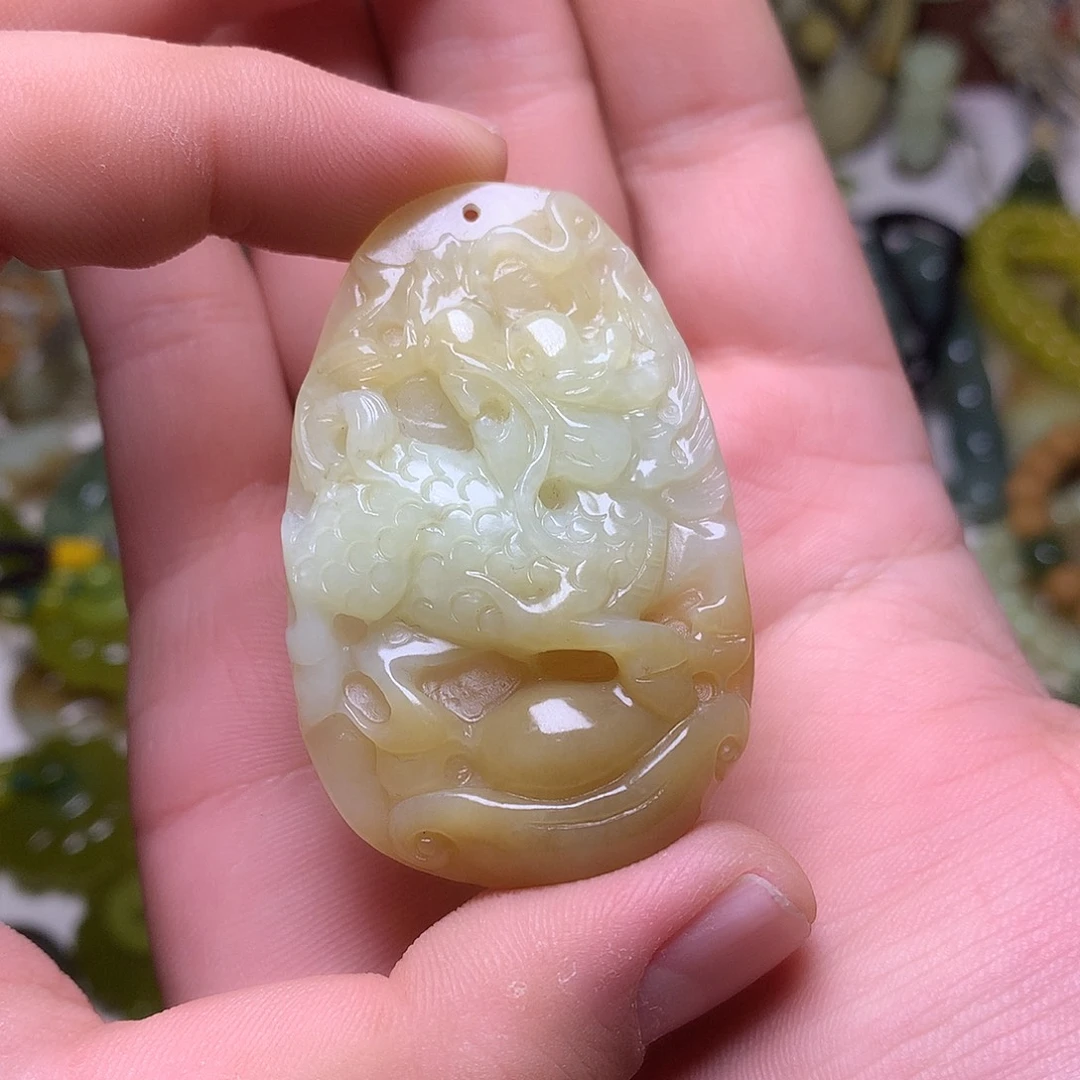 颈饰未镶嵌和田玉