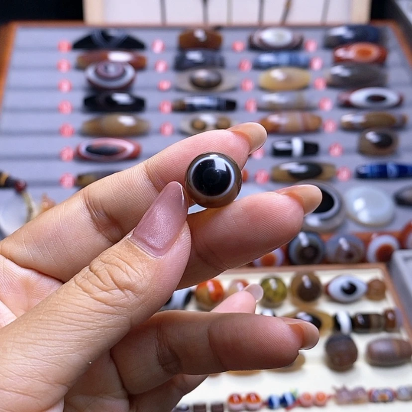 【闪购商品】玛瑙/玉髓未镶嵌珠宝半成品简****辉