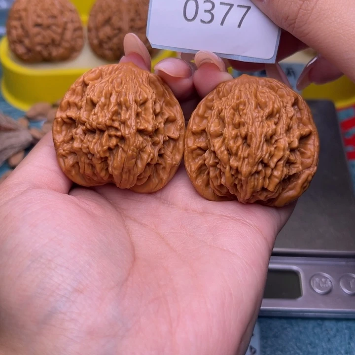 把件文玩核桃虎头40.0377