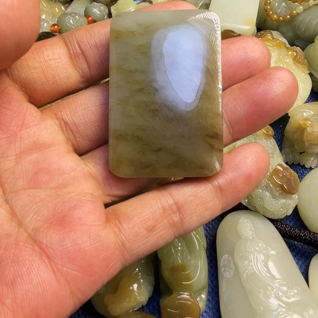 和田玉吊坠(不含链)未镶嵌温**刀