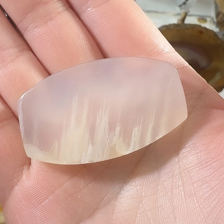 玛瑙/玉髓未镶嵌珠宝奇石