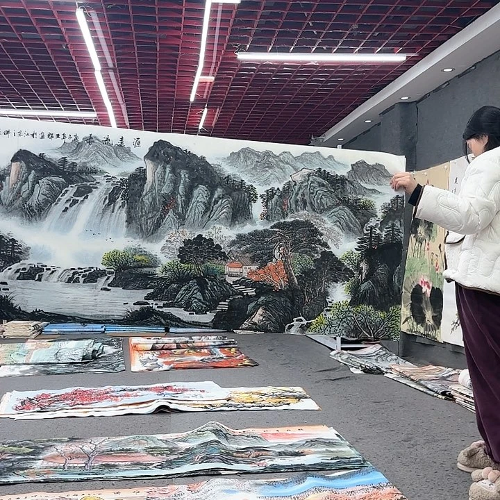 国画无毛或被柔伏短毛和腺毛