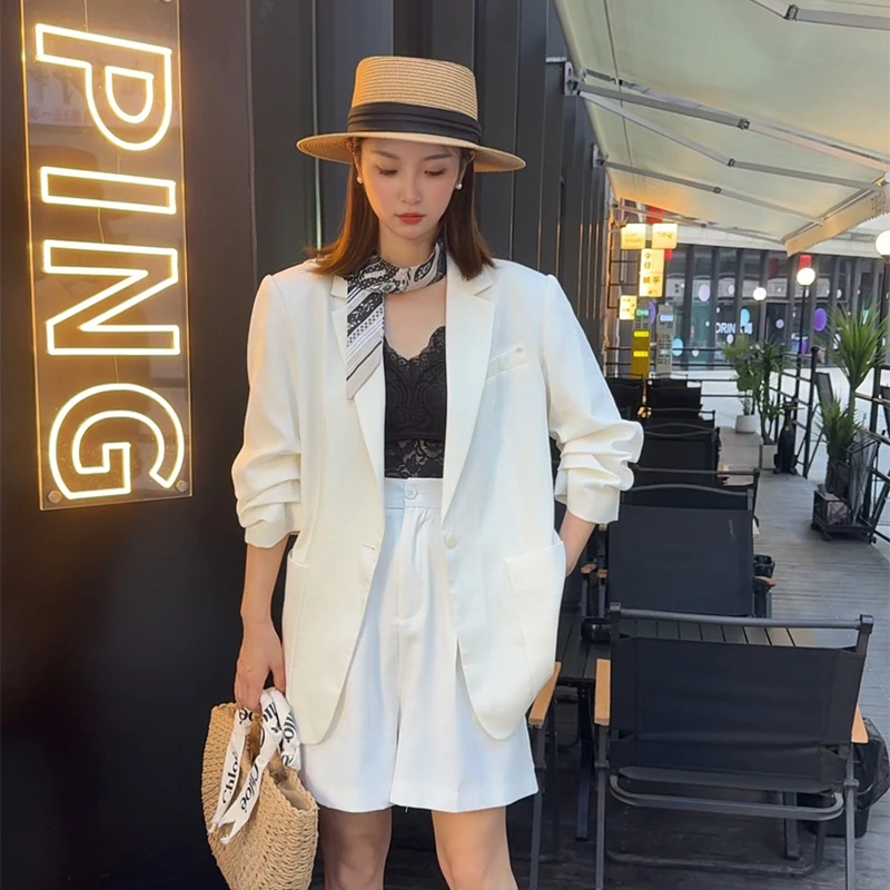 休闲风翻领高级感显瘦百搭西装2025夏季新款气质时尚捏褶小众外套