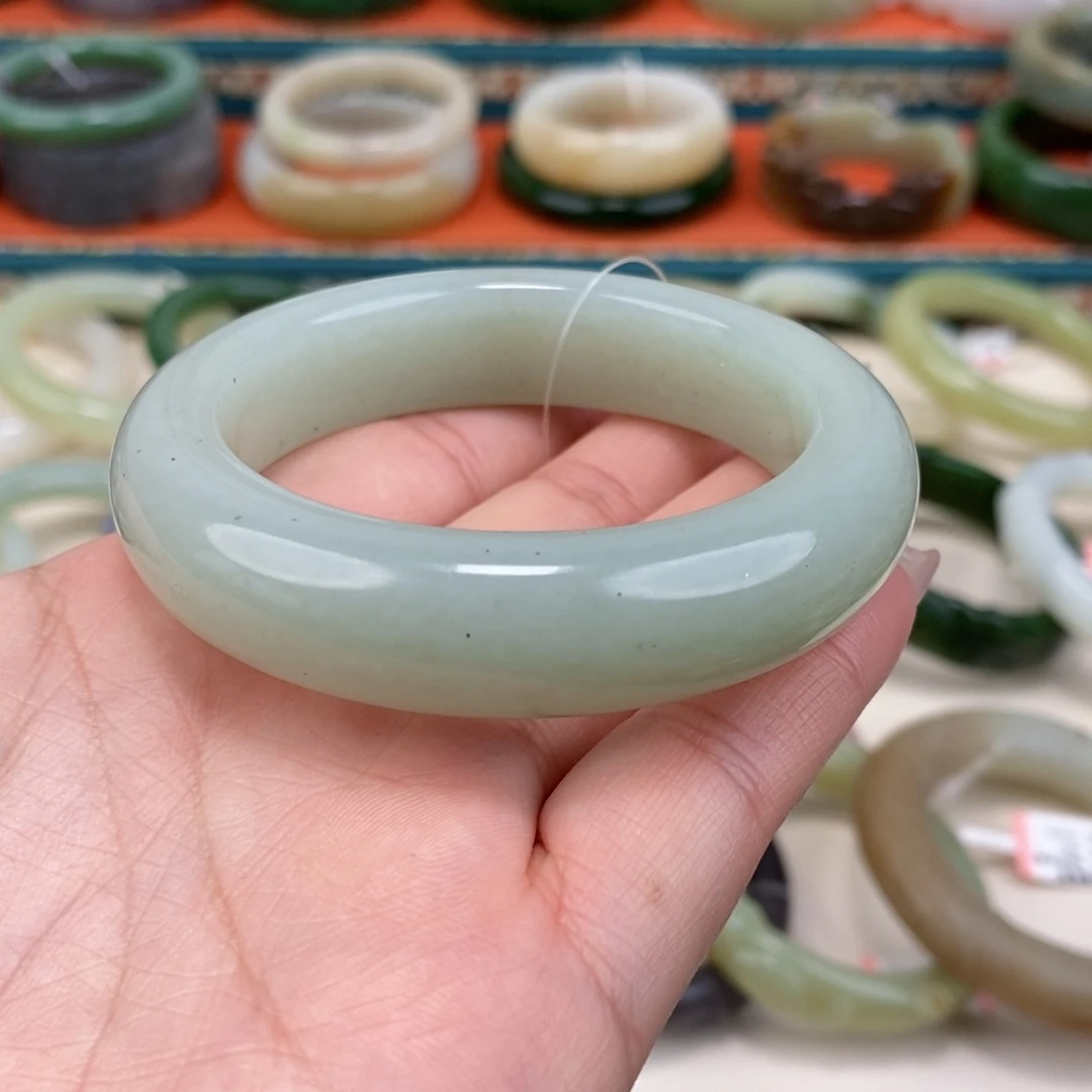 和田玉未镶嵌手镯53.7