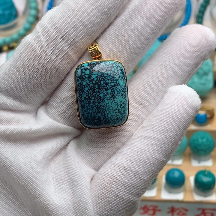 绿松石18K金镶嵌珠宝奇石