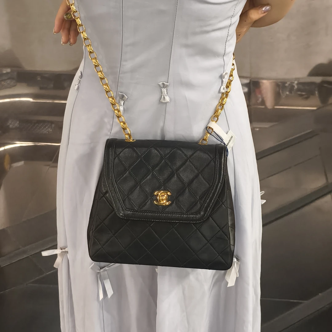 95新 Chanel/香奈儿 YUMU中古/Chanel黑金雕花链mini cf单肩包