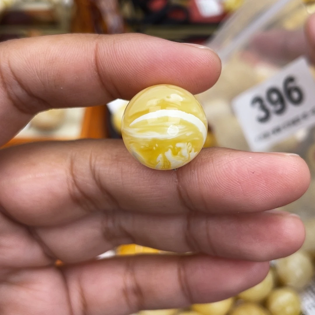 蜜蜡未镶嵌珠宝奇石18.5